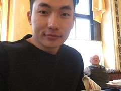 -中央咖啡馆