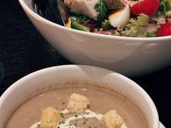 -wineapp葡萄酒餐吧(外滩金融中心店)
