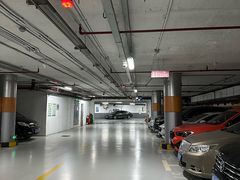 -人民广场-地下停车场