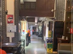 大堂-仁虎老火锅(黄泥磅店)
