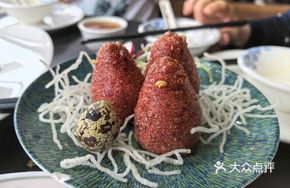 Red Rice Chicken Steamed Dumpling