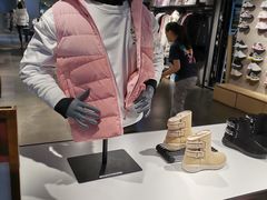 -斯凯奇(西安曲江大悦城店)