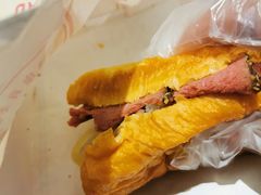 芝芝熏牛三明治-喜茶(上海奉贤宝龙店)