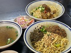 -万三面馆(青龙正街太古里店)