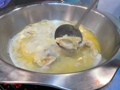 -鲜入围煮花胶鸡海鲜火锅