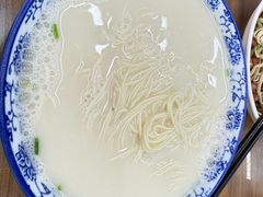 -雪琴面馆富安特色鱼汤面(城中花园店)