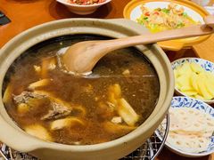 -琥珀老六龙虾(四里河店)