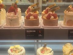 -罗森尼娜(德思勤店)