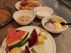 -黑金·寻焰自助百汇·烤肉·火锅(中街店)