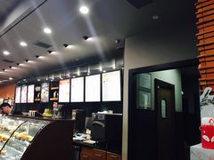 -星巴克(上海虹桥新天地二店)