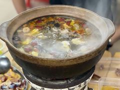 -威邵鸡煲(西华路总店)