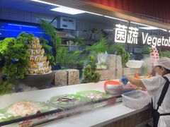 -四囍码头海鲜烧烤自助火锅(外滩南京东路悦荟广场店)