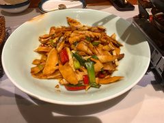 -松沪名灶·豆浆鱼头·新上海菜(飞航吾悦广场店)