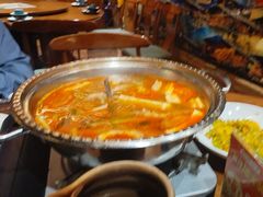 -老滇山寨•云南特色菜•地方菜•民族风情歌舞表演(金碧店)