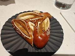 -潮一不贰·西式简餐·法式甜品(外滩店)