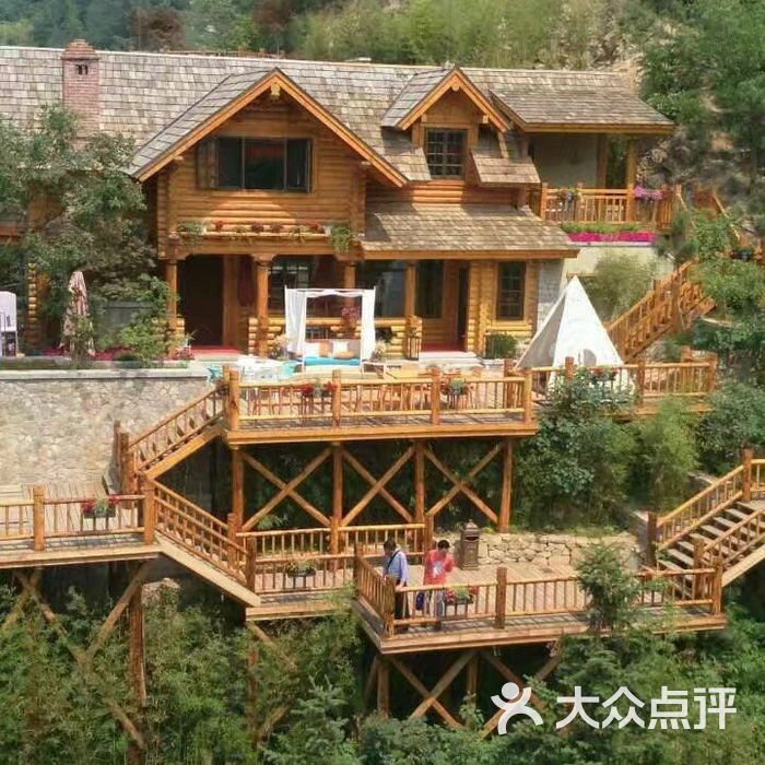 九如山瀑布群风景区