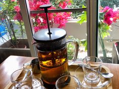 靠窗位-塔拉苏咖啡(中信丹阳花园店)