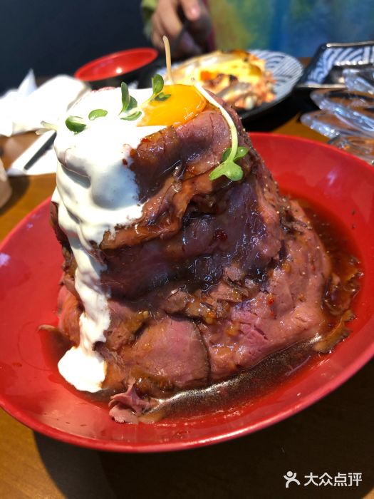 魔丼屋(日月光店)魔王慢烧牛肉丼图片