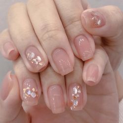 -悦指间美甲美睫