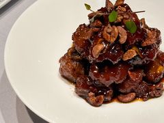 山核桃糖醋小排-屋里厢上海菜馆