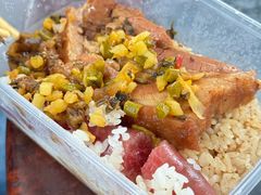 -梁阿婆廿年老牌扣肉糯米饭