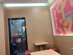 -塔斯汀中国汉堡(白云京溪地铁站店)
