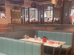 -阿瓦山寨·湘菜现炒·剁椒鱼头王(咸阳总店)