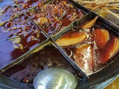 -正南齊北重庆老火锅(光华村直营店)
