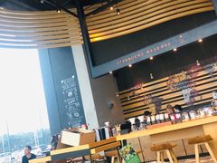 -星巴克臻选(成都环球乐天店)