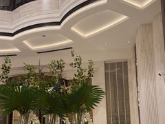 -浅深(世茂滨江精品店)