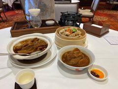 鲍汁凤爪-白天鹅宾馆-宏图府餐厅
