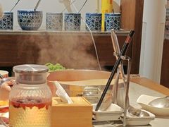 -尚尚仙·酸汤猪手·猪肚鸡火锅(华联万柳购物中心店)