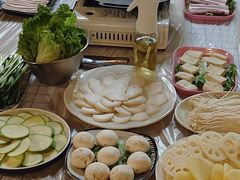 -玩坞轰趴馆·户外团建聚会主题生日派对馆(世豪广场店)