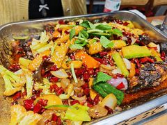 -干老庆贵州留一手烤鱼·地摊火锅(财经大学店)
