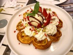 芝士冰淇淋草莓华夫-娜娜家•Nana’s restaurant (爱琴海店)