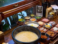 -银米·云南传统过桥米线(双廊黑金冠店)