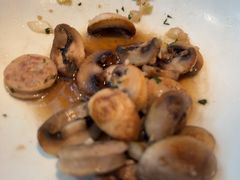 -MONICH牛排融合餐厅(和义大道购物中心店)