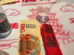 -肥肥虾庄·金牌油焖大虾(汉街SKP店)