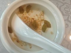 -汗腾格里·风味餐厅(新疆驻京办店)