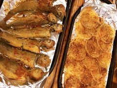 干炸黄花鱼-老东镇啤酒屋海鲜加工·蒸汽海鲜·海鲜烧烤(台东店)