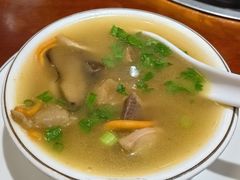 -菌之家·专业纯野生菌火锅·特色炒菌