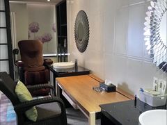 -喜鹊愉家酒店(郑州曼哈顿博览中心地铁站店)