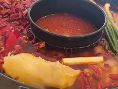 -黄潇洒老火锅(九眼桥宏济巷店)