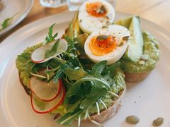 牛油果吐司-Egg•Allday Brunch(襄阳北路店)