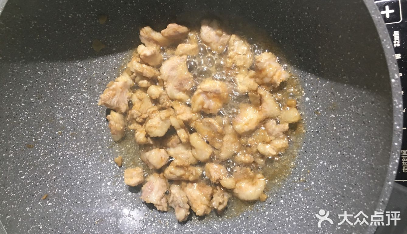 鬼怪[鬼脸]美味菜谱系列之：西葫芦炒肉片