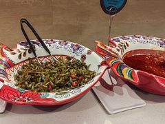 -老牌坊云南鱼豆花火锅(哈西万达店)