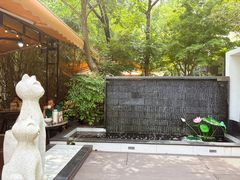 -吕氏焗小鲜•海鲜青岛菜(总店)