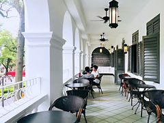 大堂-星巴克臻选(广州沙面店)