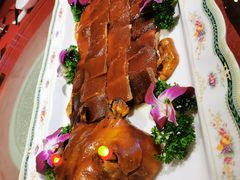 乳猪-春满园·早茶·粤菜·宴会(前海店)