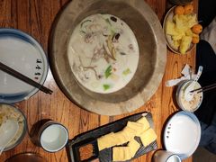 -滇香肴·云南菜蒸汽石锅鱼(云南北路店)